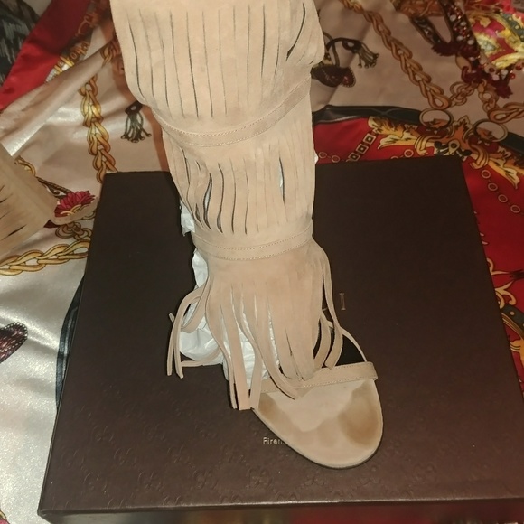 Heels - Picture 3 of 5